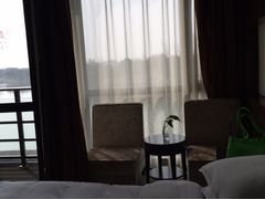 -上海怡沁园度假酒店