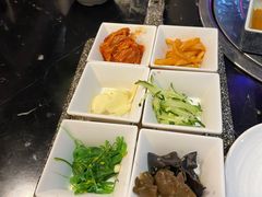 -鹤江桥·红油牛肉粉(SKP店)
