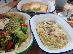 -HELLO 27 意面·沙拉·帕尼尼