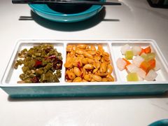 -荷塘秋月·本帮江浙菜(国权路店)