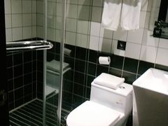 -一间森林酒店(上海人民广场店)