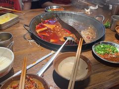 -萍姐火锅·公路夜市(武汉首店)