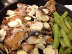 素颜烤鱼-院落创意菜