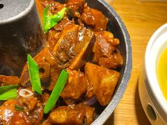 锅仔香焖小牛肉-弄堂里(雨花客厅店)