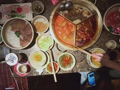 -小龙坎火锅(湖滨银泰in77店)