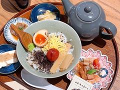 -啢啢茶寮(芳华横街店)