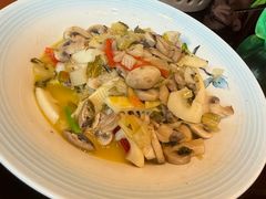 -魏铭鱼头捞饭(晋阳路店)