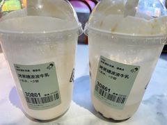 烤黑糖波波牛乳-喜茶(迪士尼小镇DP店)