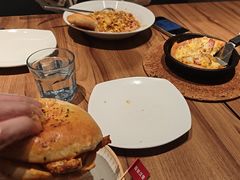 -必胜客(中大银泰店)