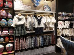 -新田360广场(上海华侨城店)