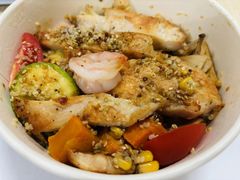 -POKEE VIA&Brunch·维娅(重庆来福士店)