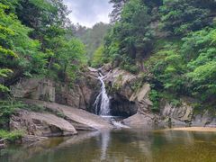 -麻城大别山桐枧冲瀑布群风景区