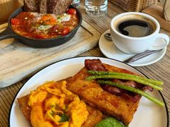 -Common Table · Brunch & Coffee