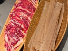 -左庭右院鲜牛肉火锅(浦江欢乐颂店)