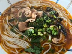 -张家巷胖哥肥肠·三十年老店(原工人村菜市店)