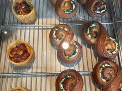 -VERIE BAKEHOUSE