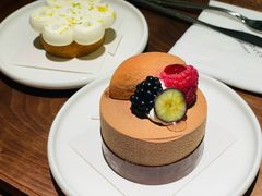 酸樱桃巧克力慕斯-Ten Olives甜点