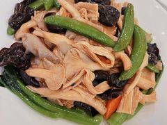 罗汉斋-清新鸡沙田乳鸽店(金融店)