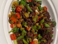 -渝信川菜 · 川味家常菜(财富购物中心店)