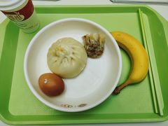 猪肉大葱包-北大家园食堂