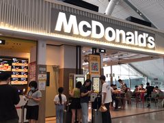 -麦当劳(深圳北站B2检票口楼上)