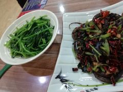 -三湘四水正宗湘菜(君峰路店)