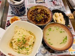 -双燕楼·手工馄饨·汤面小吃(世纪汇店)