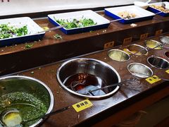 自助调料区-峰瑞藏地美食·石锅鸡·牦牛肉(大昭寺品牌店)