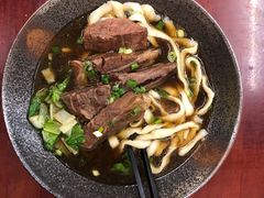 -尊品原汁牛肉面