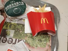 -麦当劳(轻轨曹杨路店)