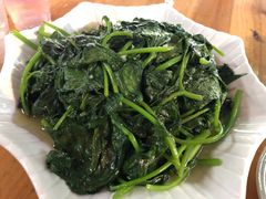 -黄记四更烤乳猪店