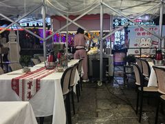 -刘姐啤酒鱼民族演艺餐厅(西街总店)