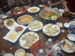-东来菜馆•手抓海鲜家常菜•海鲜锅贴(鸽子窝店)