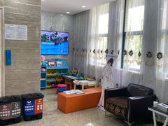 -茂菊口腔连锁(浦东南路店)