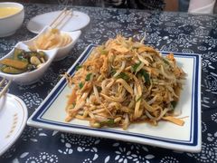 -八两八金·莱芜特色炒鸡(市南漳浦路店)