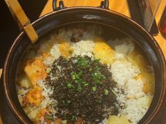 -帅巴人舅母子腊蹄民俗村