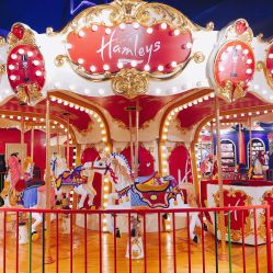 -Hamleys哈姆雷斯(三胞店)