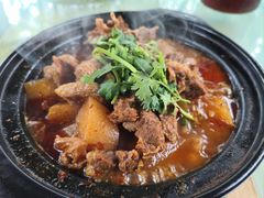-土砂锅生态山庄·非遗砂锅雅鱼
