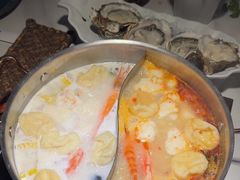 -椰子湾·海南火锅·糟粕醋·椰子鸡(正大广场店)