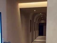 -灸春堂·艾灸·痛症·整脊连锁(之江银泰店)
