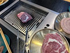 -臻牛烤肉