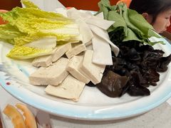 -撒拉人家.酸菜牦牛肉火锅