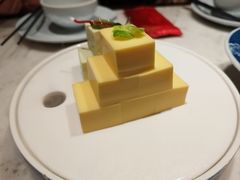 云雾慕斯双拼-径山十八道·风味民间菜(华夏之心店)