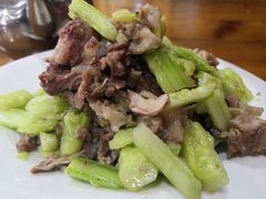 黄瓜拌剔羊骨肉-鲁西南老厨子·特色鲁菜(经一纬五店)