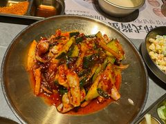 -草家酱蟹炭火烤肉店(珲春南路一店)