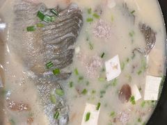 -土砂锅生态山庄·非遗砂锅雅鱼