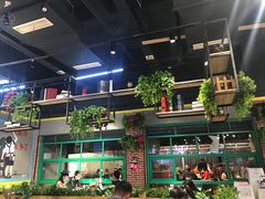 -钢管厂五区小郡肝串串香(蜀都万达店)