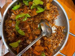 -老滇山寨•云南特色菜•地方菜•民族风情歌舞表演(金碧店)