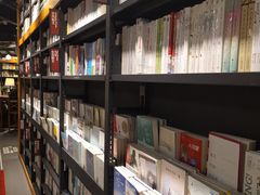 -西西弗书店&矢量咖啡(凯德晶萃广场店)