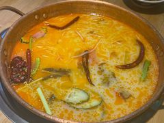 -洱火云南酸菜牛肉火锅(石景山当代商城店)